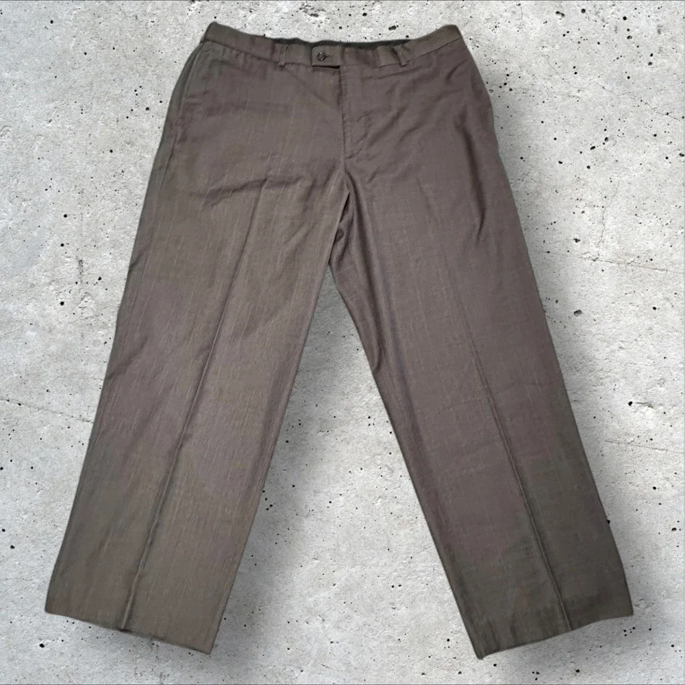 Van Heusen Men's Dress Pants Brown Plaid Check 38x29 Flat Front